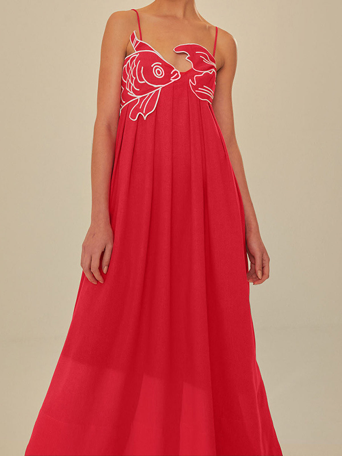 Halbtransparenter Cami-Kleid mit aufgesticktem Fischmotiv