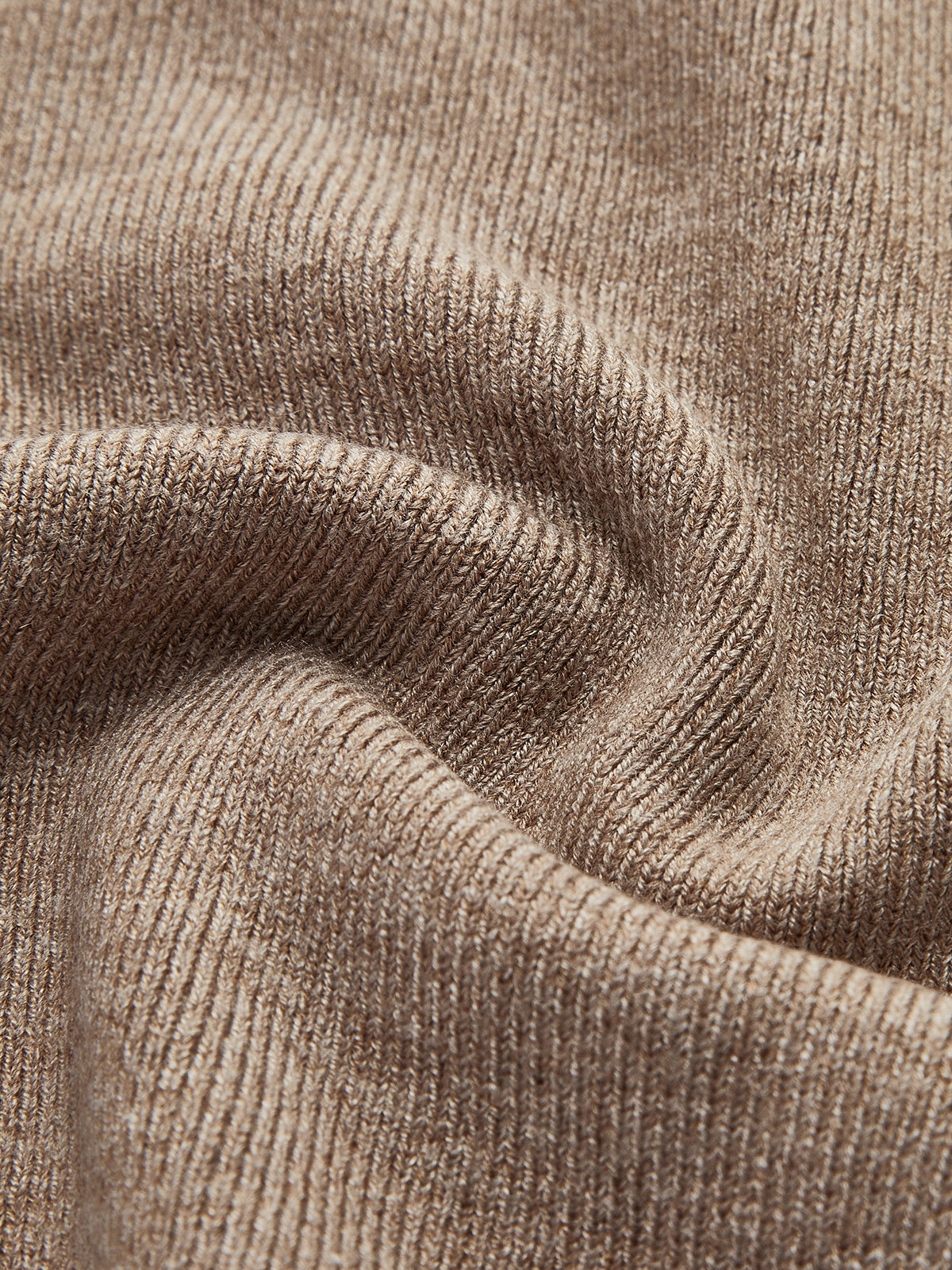 Asymmetrisches Patchwork-Strickoberteil mit langen Ärmeln und Stehkragen