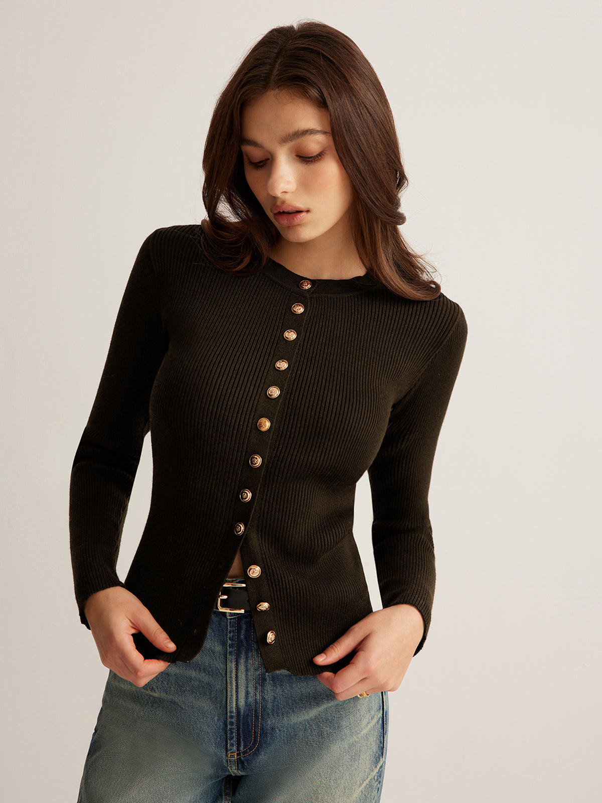 Geknöpftes figurbetontes Stricktop