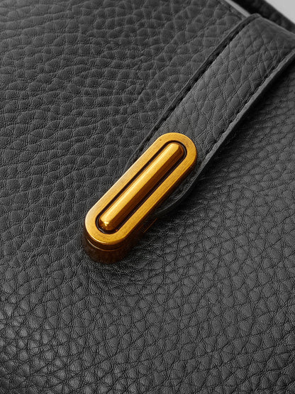 Strukturierte Henkeltasche