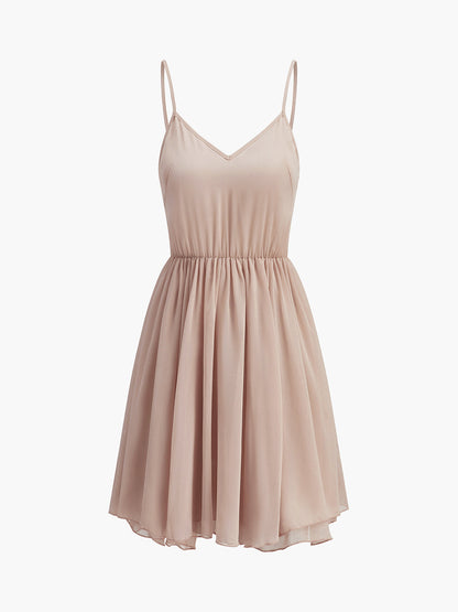 Halbtransparentes Chiffon-Rüschenkleid mit Umhang