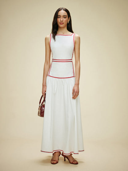 Baumwollkleid mit kontrastierender Paspelierung und Rückenschnürung