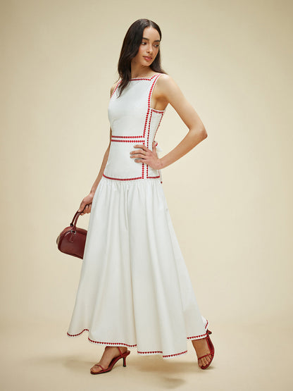 Baumwollkleid mit kontrastierender Paspelierung und Rückenschnürung