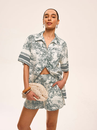Bedrucktes Set mit Shorts und Kontrastbesatz