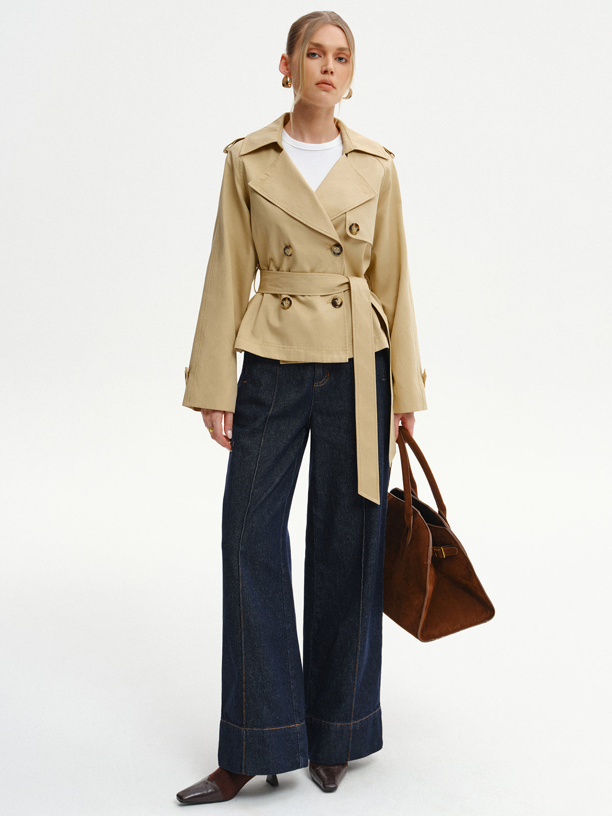 Zweireihiger Trenchcoat mit Gürtel