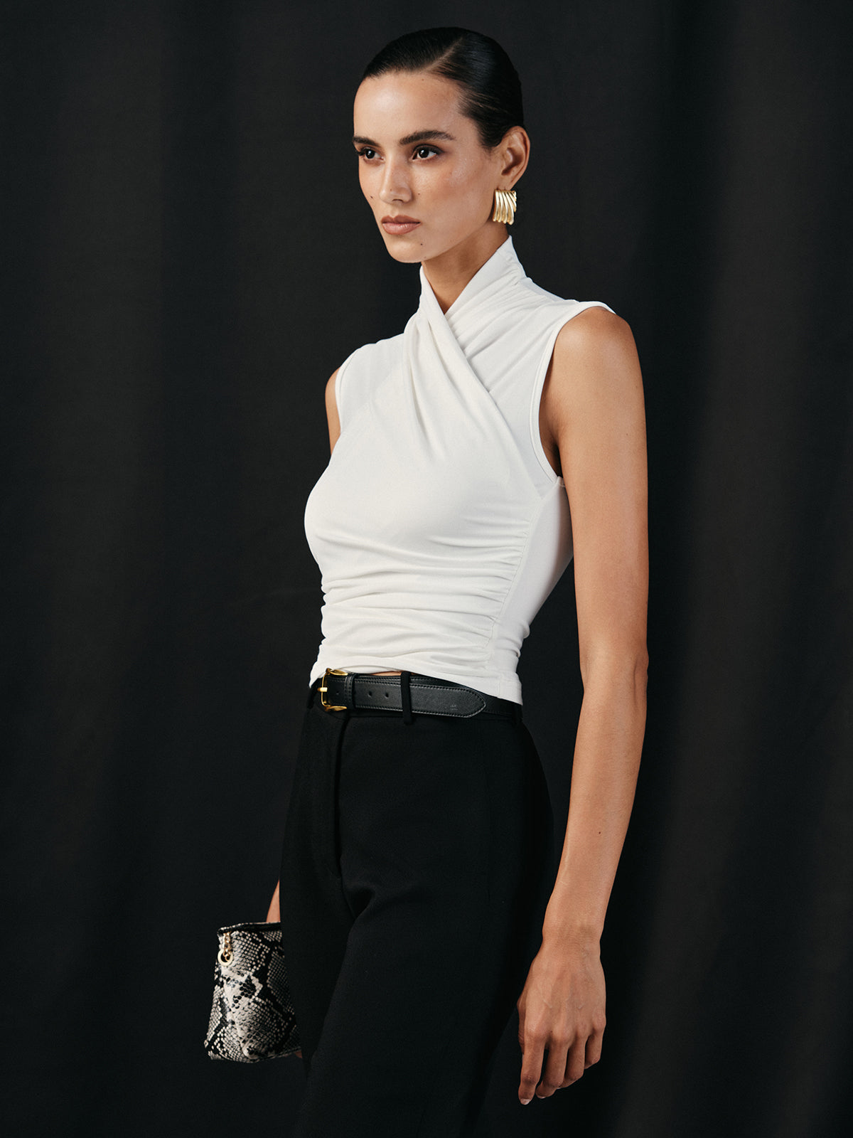 Neckholder-Tanktop mit Raffungen