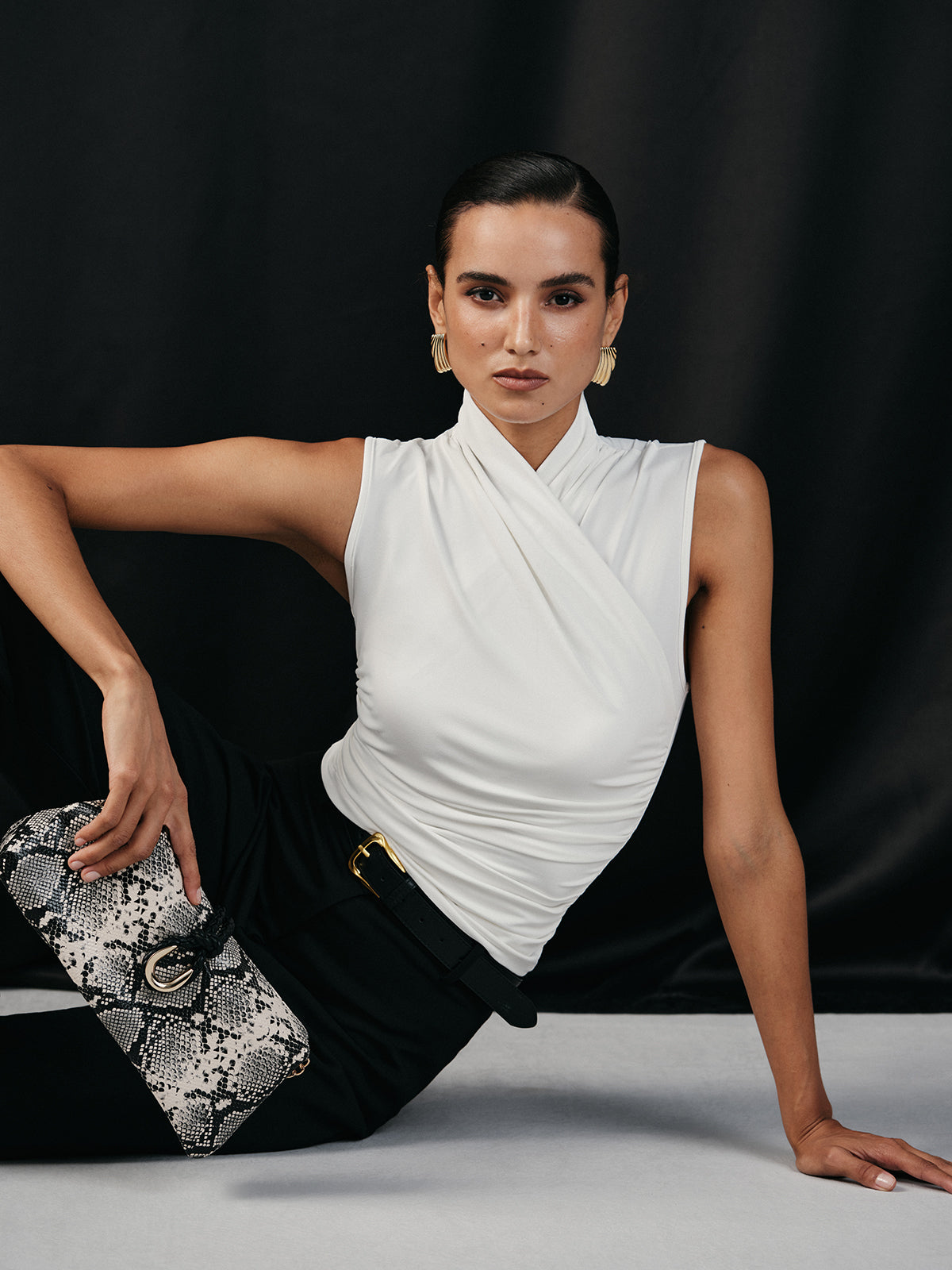 Neckholder-Tanktop mit Raffungen