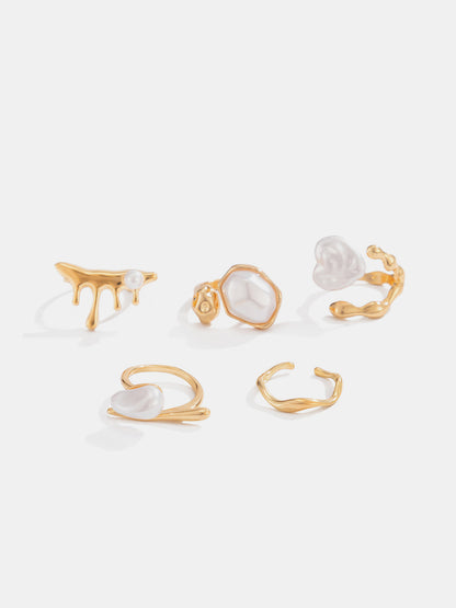 5-teiliges goldenes Ring-Set mit unregelmäßigen Perlen