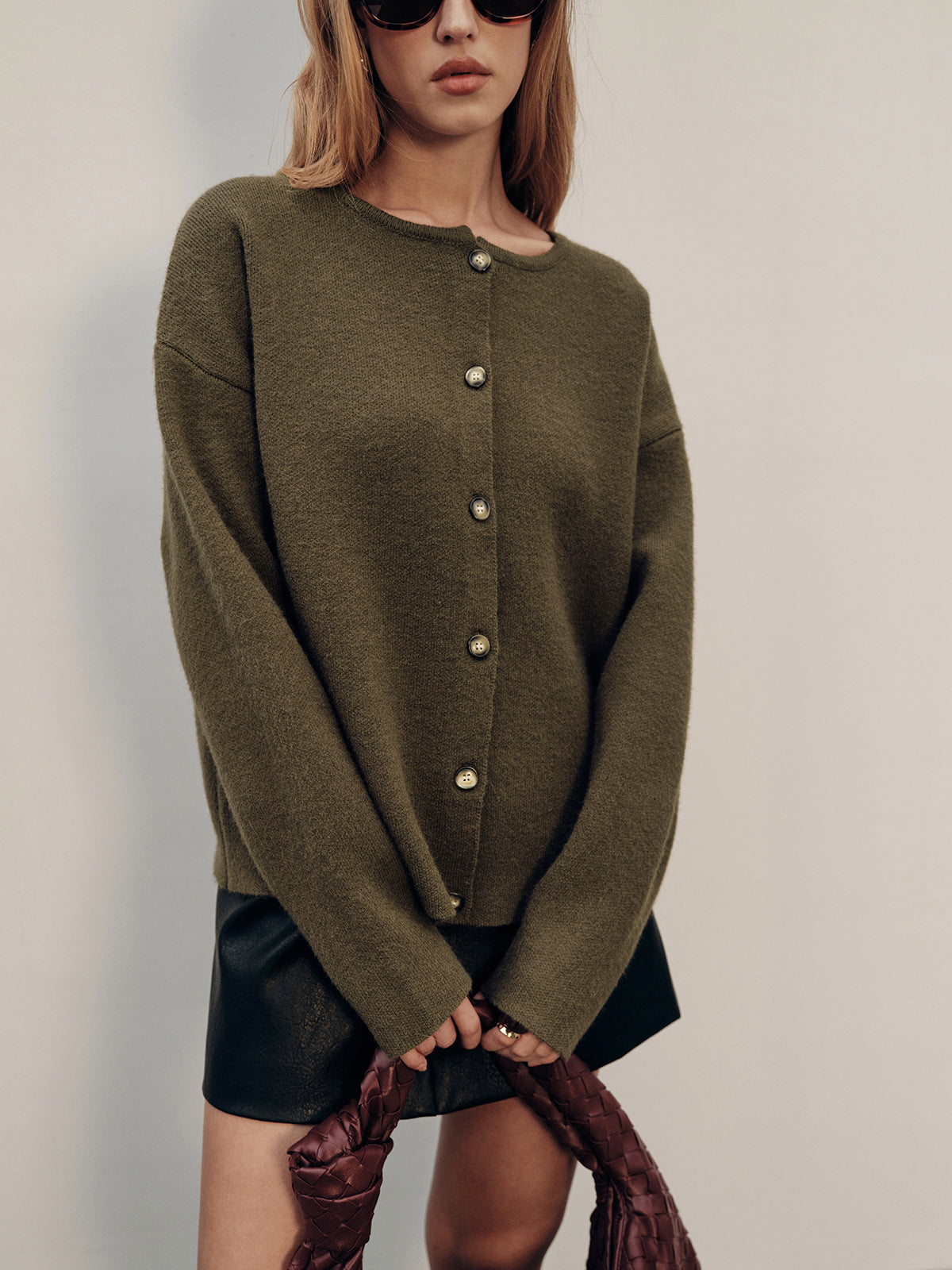 Strickjacke mit Knopfleiste und Schal-Detail