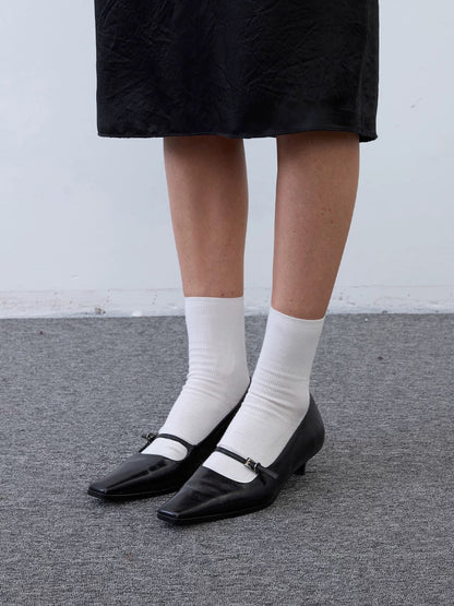 Mary Jane Pumps mit eckiger Zehenkappe