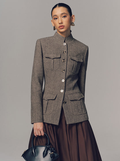 Fischgrätjacke mit Stehkragen und mehreren Taschen