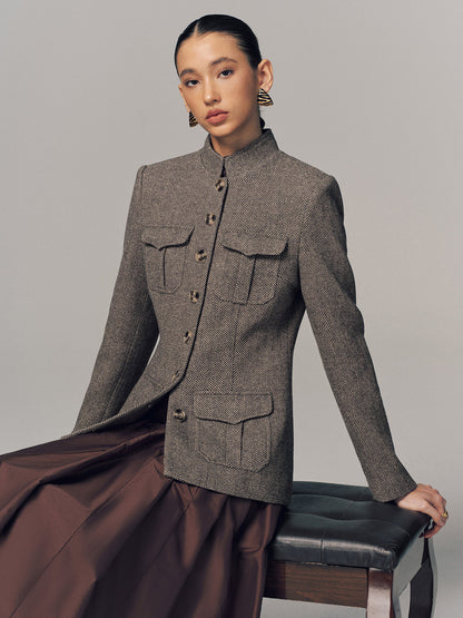 Fischgrätjacke mit Stehkragen und mehreren Taschen