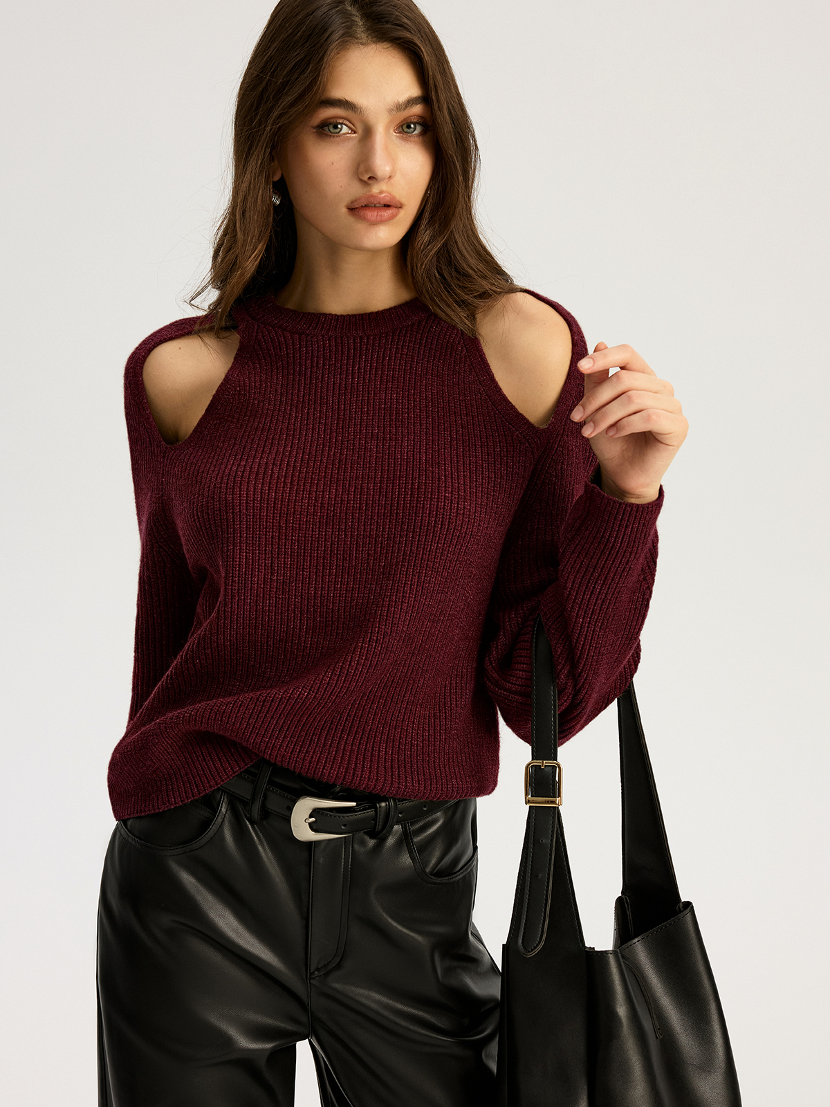 Gerippter Pullover mit Cut-Outs
