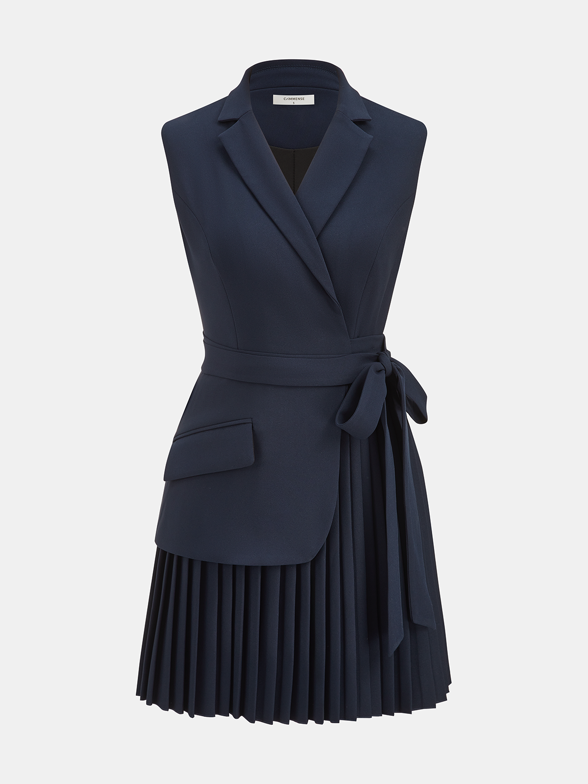 Ärmelloses Blazer-Kleid mit Gürtel und Falten