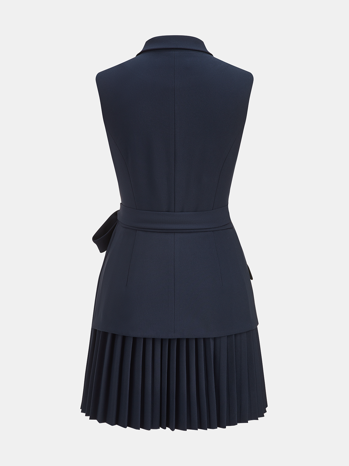 Ärmelloses Blazer-Kleid mit Gürtel und Falten